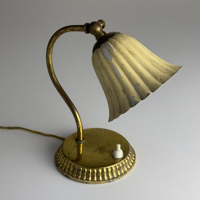 Small Vintage Metal Tulip Table Lamp, Italy, 1950s For Sale - Image 11 of 17