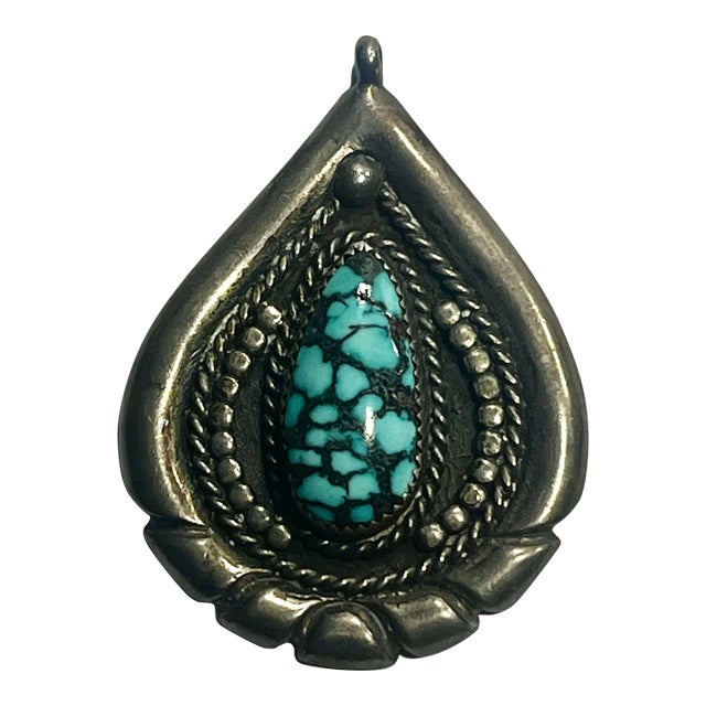 1970s Native American Vintage Spiderweb, Turquoise Sterling Silver Pendant For Sale