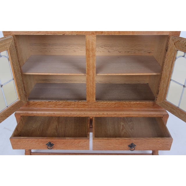 1970s Danish Display Cabinet in Waxed Oak with Glass Fronts, 1950s For Sale - Image 5 of 14