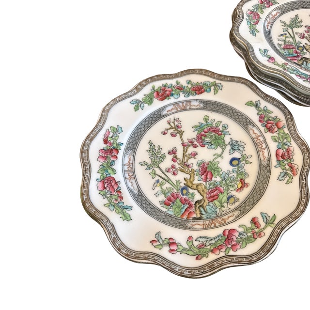 English Set of Five Antique English Coalport Indian Tree Scalloped Luncheon Plates, Circa 1891–1919 For Sale - Image 3 of 10