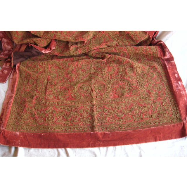 Early 20th Century French Gold Metallic on Velvet Embroidery Tapestry For Sale - Image 15 of 17