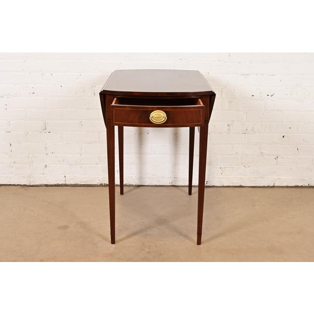 1940s Baker Furniture Georgian Flame Mahogany Drop Leaf Pembroke Side Table, Newly Refinished For Sale - Image 5 of 16
