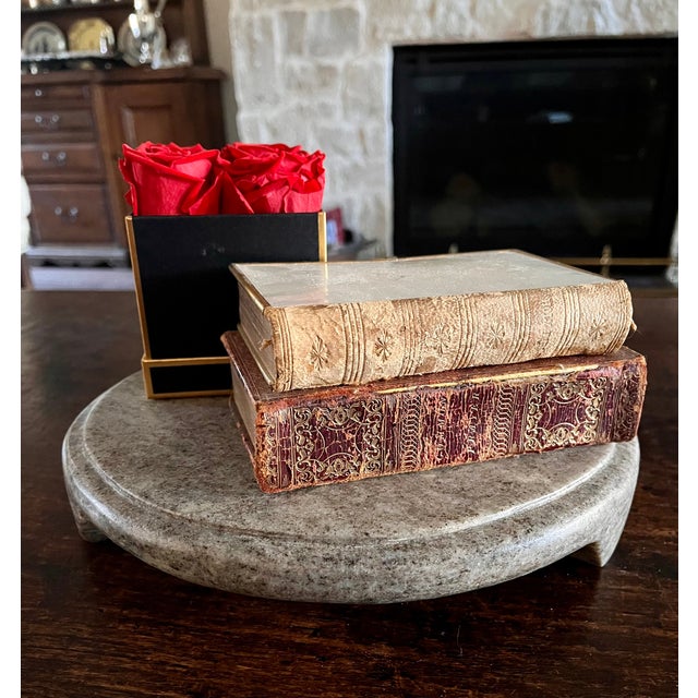 Late 20th Century Late 20th Century Natural Unpolished Gray Marble Footed Plateau/Riser/Cheese Board For Sale - Image 5 of 15