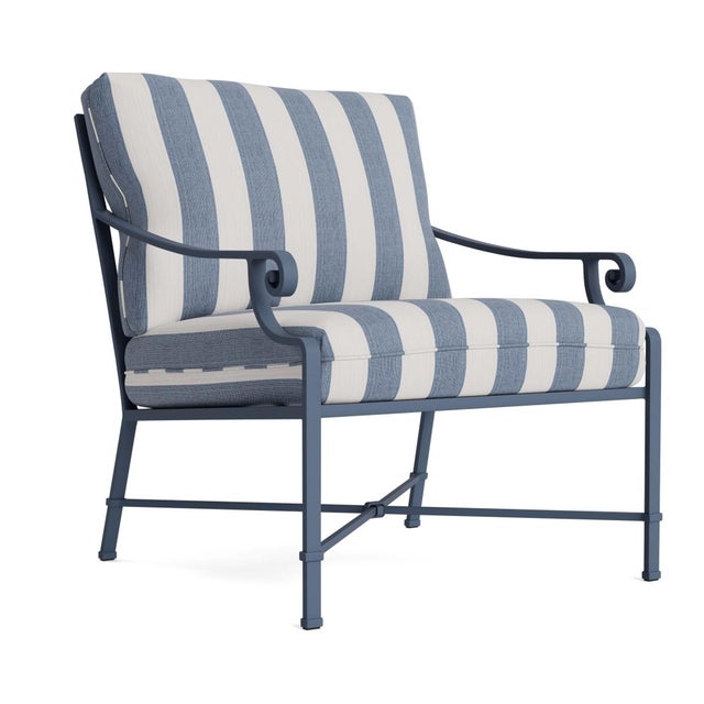 Brown Jordan Venetian Lounge Chair in Sapphire with Sapphire Stripe Cushions For Sale