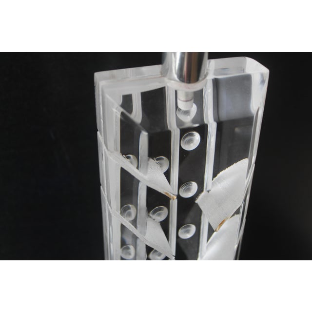 Vintage Brutalist Sculptural Lucite Table Lamp For Sale - Image 10 of 12