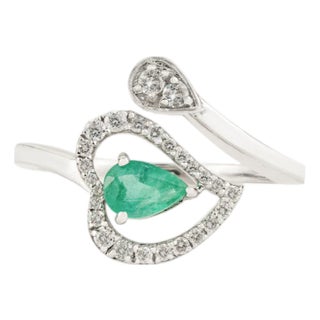 Emerald & Diamond Heart Halo Toi Et Moi Bypass Ring in 14k White Gold Size 5.5 For Sale