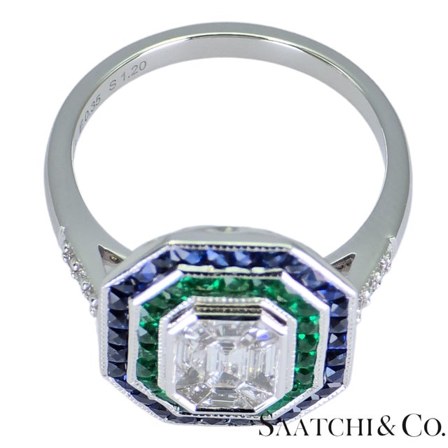 18k (750) Illusion Emerald Shape Natural Round VVS Diamond Sapphire Emerald Ring, Size 7 For Sale - Image 4 of 10