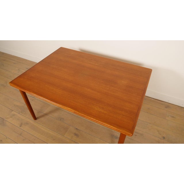 Vintage Extendable Dining Table in Teak For Sale - Image 4 of 10