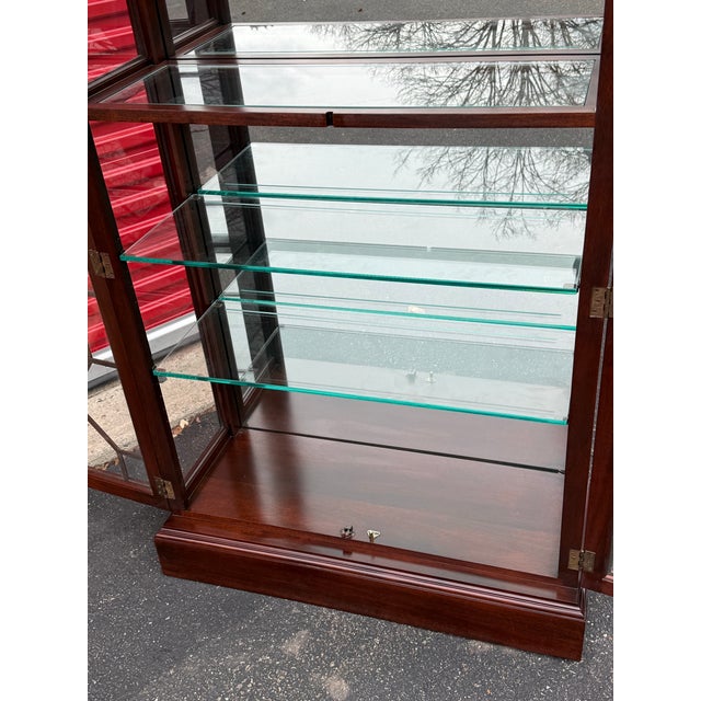 Stickley Furniture Chippendale Mahogany Curio / Display Cabinet For Sale - Image 11 of 12