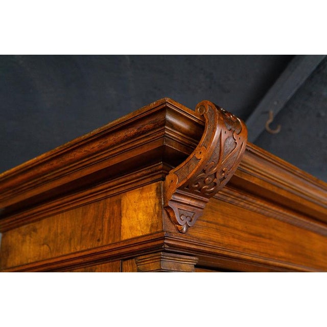 Decorative Gründerzeit Bookcase in Walnut and Oak, 1800s For Sale - Image 18 of 18