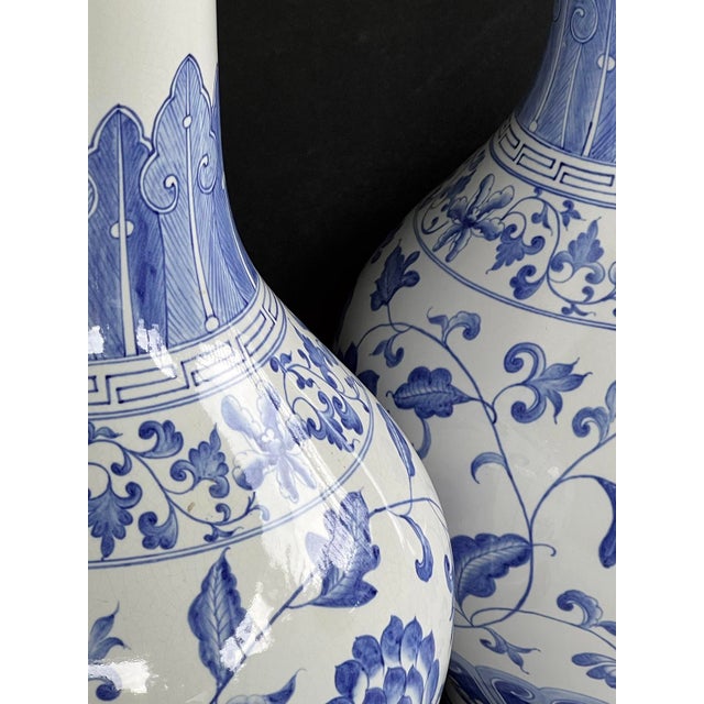 Large Pair Chinese Blue & White Bottle-Form Lamps For Sale In San Francisco - Image 6 of 8