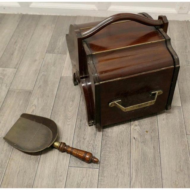 Victorian Double Ended Coal Box with Liner and Shovel, 1880s For Sale - Image 6 of 10