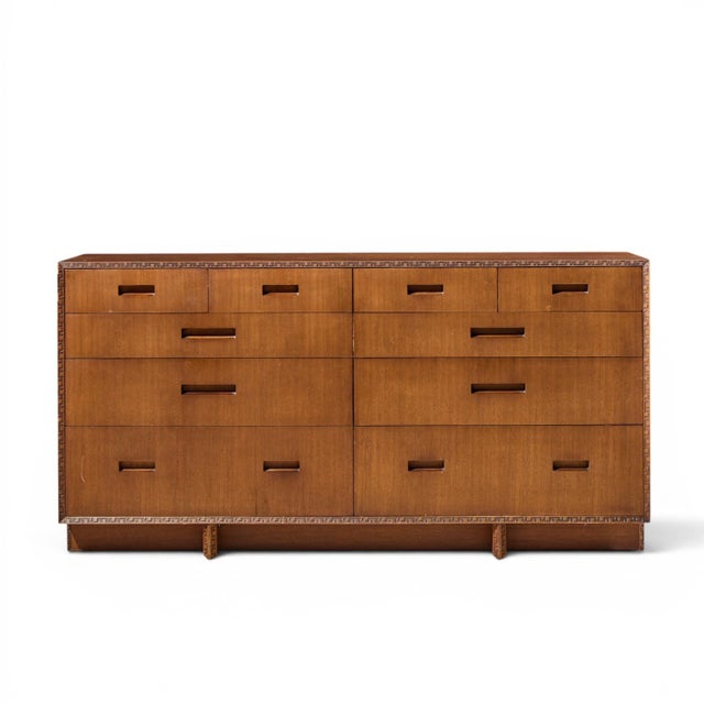 Frank Lloyd Wright for Henredon Taliesin Mid Century 10 Drawer Mahogany Lowboy Dresser This lowboy measures: 65.5 wide x...