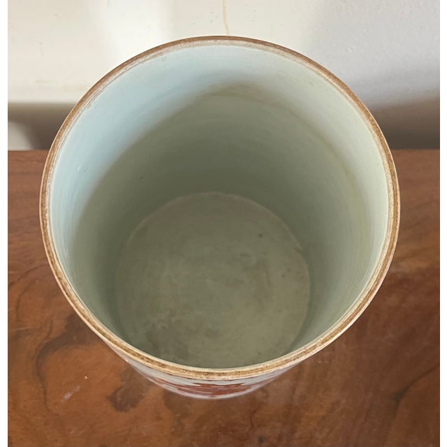 Ceramic Very Large Antique 18th Century Chinese Export Porcelain Armorial Tankard Mug With the Coat of Arms of the Duke of Norfolk For Sale - Image 7 of 8