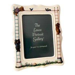 Exquisite Lenox China Bears Heirloom Collection Portrait Frame Mint Condition
