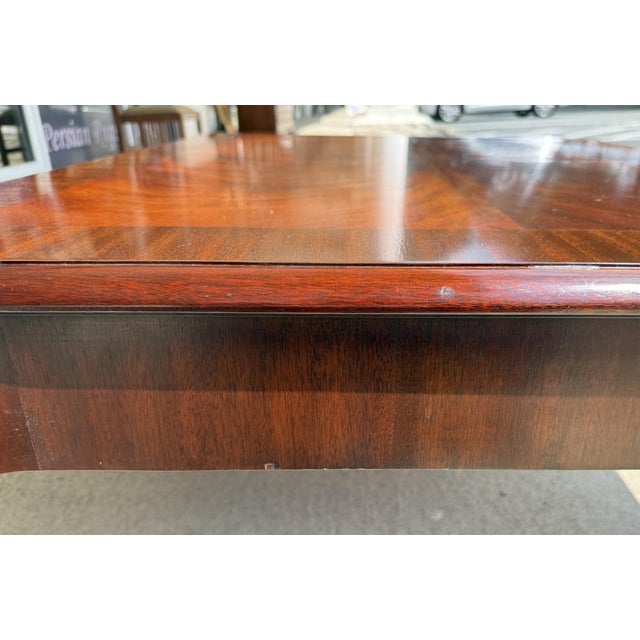Brown 1990s Henkel Harris Georgian Cocktail Table Model No. 5250w For Sale - Image 8 of 16
