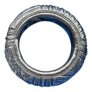 Antique Indian Rajasthan Sterling Silver Hinged Bangle Bracelet For Sale