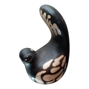1970s Gorgeous Signed Peruvian Chulucanas Pottery Dove Sculpture