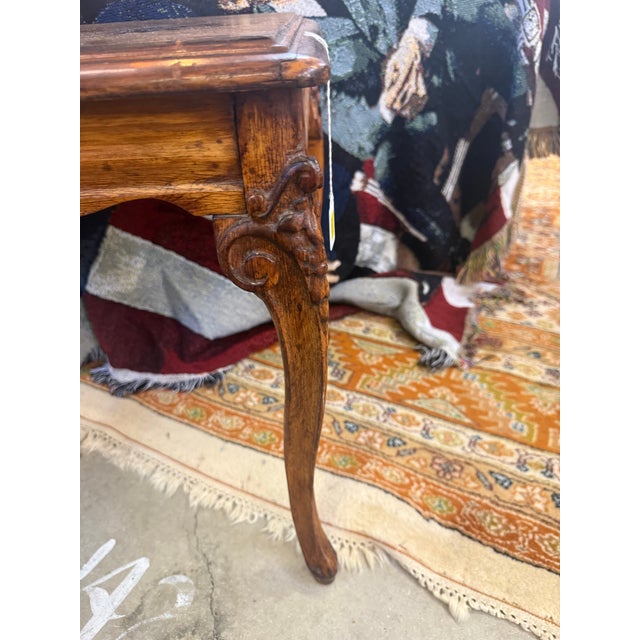Vanleigh Ny Mahogany End Table Oval Floral Marquetry Inlay & Cabriole Legs For Sale - Image 10 of 10