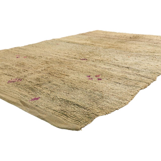 21895 Vintage Boujad Moroccan Rug, 06'01 x 09'08. The Quiet Riad: A Vintage Boujad Moroccan Masterpiece of Whispered Calm...