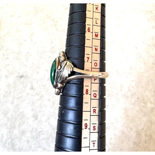 1980s Sterling Silver and Malachite Ring, Size 7.75 For Sale - Image 4 of 5