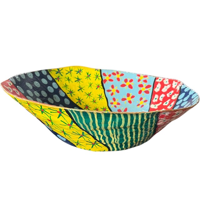 Alexander Girard Vintage Hand-Painted Papier-Mâché Bowl – Colorful Folk Art, Memphis Style Patchwork Centerpiece For Sale - Image 4 of 7