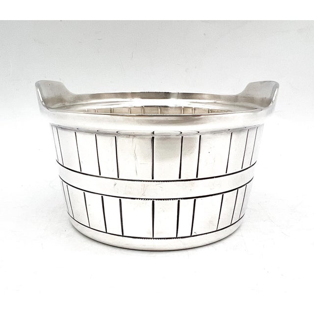 Metal 1970s Gorham Silver-Plated Bushel Barrel Form Tea Caddy Yc348 – Colonial Revival / Traditional / Americana For Sale - Image 7 of 10