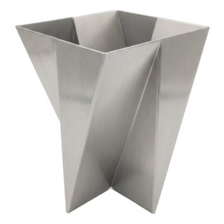 Robert Wyatt Vase by Dario Nasuti For Sale