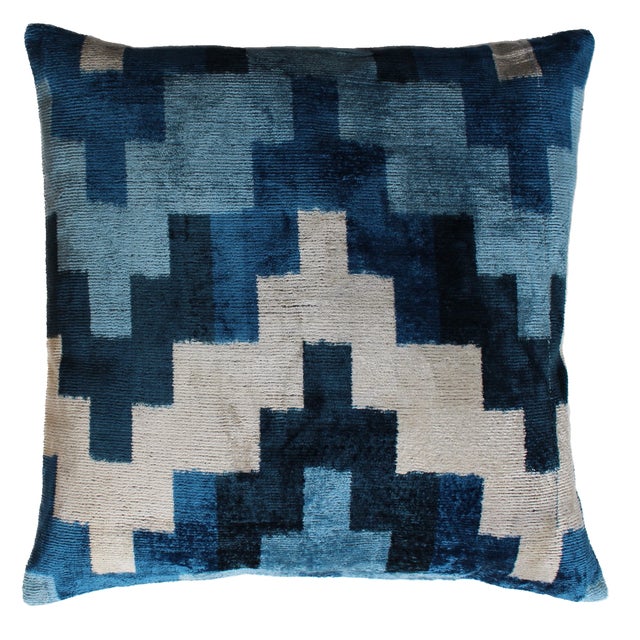 Contemporary Silk Velvet Ikat Pillow Cover Bohemian Pillow For Sale - Image 10 of 10