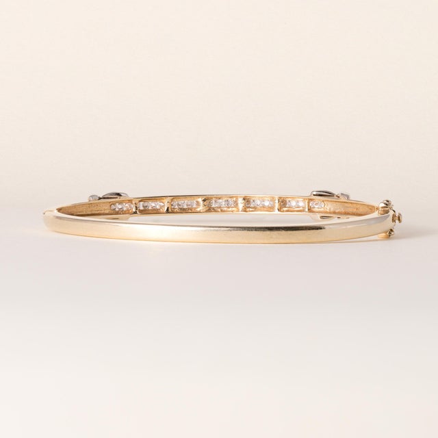 Modern Vintage 14k Gold Channel Set 0.50 Carats Diamond X Bangle For Sale - Image 3 of 5