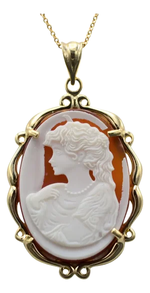Vintage Yellow Gold Pendant set with Carved Cameo