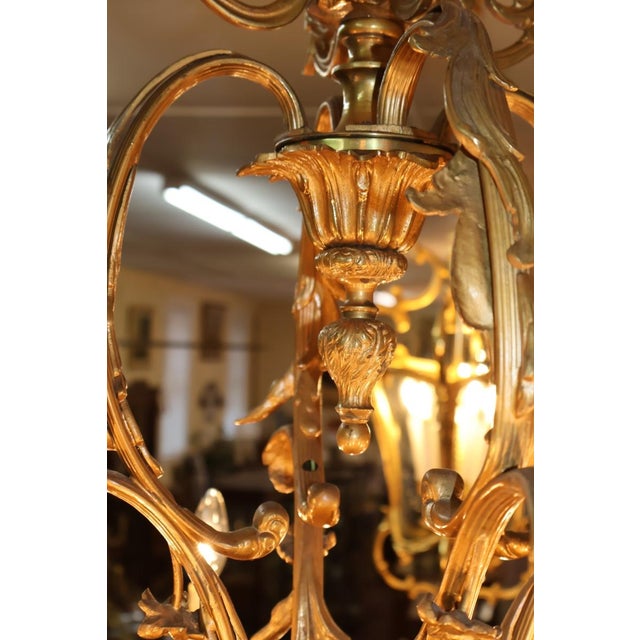 Early 20th Century French Rococo Style Gilt Bronze Putti 16 Light Chandelier For Sale - Image 16 of 18