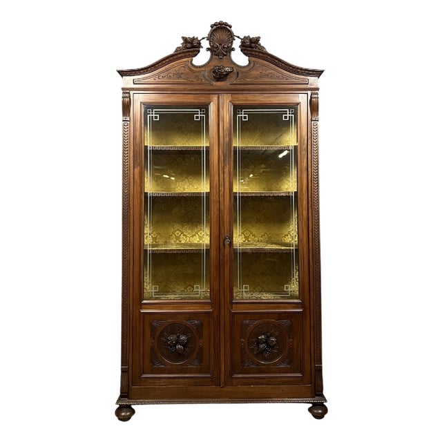 Italian Renaissance Style Walnut Bookcase For Sale