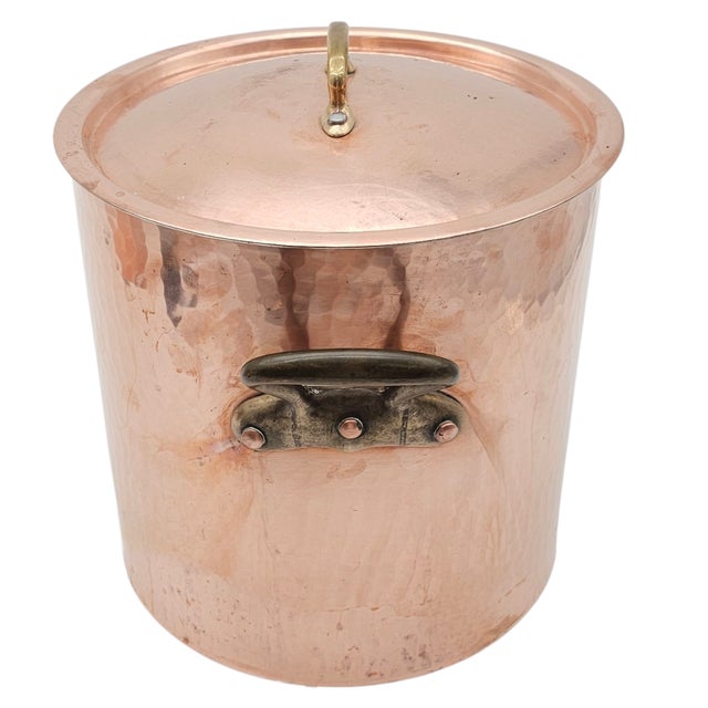 French Hammered Copper Stock Pot by Mauviel for Williams-Sonoma – 11 Qt. Villedieu France For Sale - Image 4 of 11