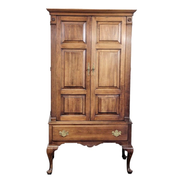 1970s Statton Furniture Queen Anne Style Armoire Wardrobe For Sale