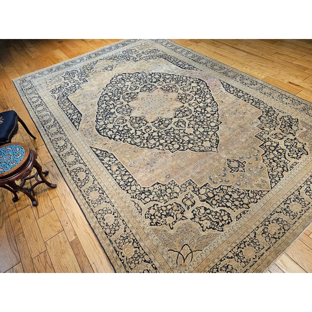 Antique Oversized Persian Tabriz Haji Jalili Carpet, Hand-Knotted Wool, Floral Pattern, Navy & Pale Red, 10x15 For Sale - Image 10 of 18