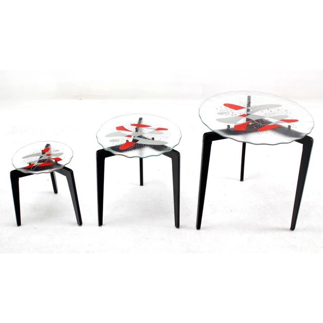 Paul McCobb Art Glass Scallop Edge Bowl Tray Top Tapered Leg Stackable Nesting Side Table For Sale - Image 4 of 10