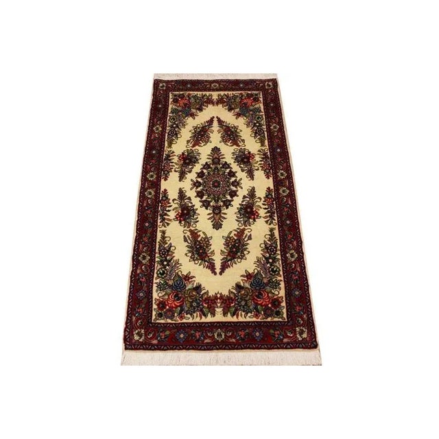 Middle Eastern Hand-Knotted Sarough Rug For Sale - Image 11 of 11