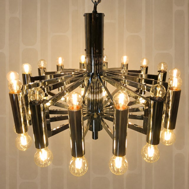 Large Vintage Italian Space Age Chandelier in Chrome by Gaetano Sciolari, 1970s For Sale - Image 18 of 18
