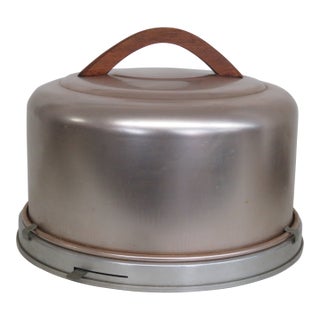 Mirro Usa Round Cake Carrier Dessert Saver Mid Century 1950s Wooden Handle 5047b For Sale