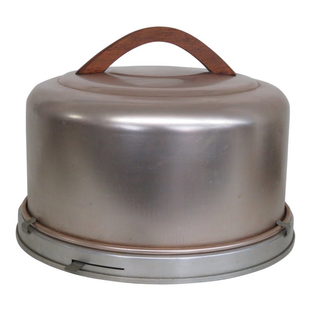 Mirro Usa Round Cake Carrier Dessert Saver Mid Century 1950s Wooden Handle 5047b For Sale