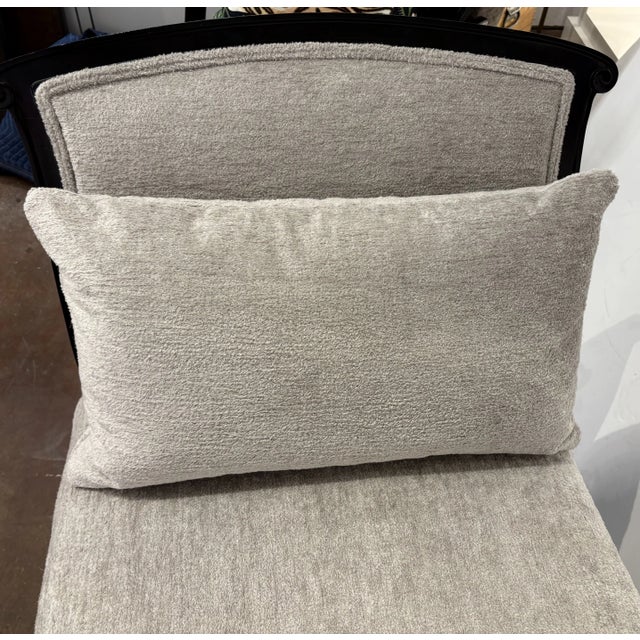 Schnadig (Caracole) Transitional Custom Kravet Faux Plush Dove Gray Bench For Sale In Atlanta - Image 6 of 8