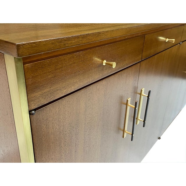 Paul McCobb for Calvin Group Mid-Century Ribbon Mahogany Credenza, 1960s For Sale - Image 10 of 15