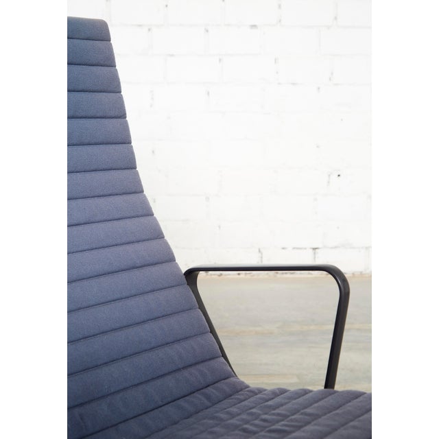 EA124 Chair and EA125 Ottoman by Charles & Ray Eames for Vitra/Herman Miller, 1980s, Set of 2 For Sale - Image 11 of 18