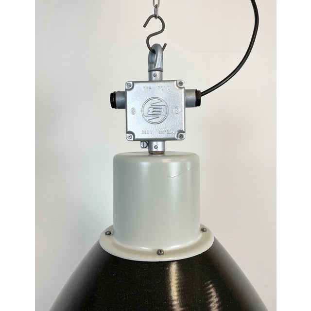 Mid-Century Modern Large Industrial Pendant Lamp in Enamel Factory from Elektrosvit, 1960s For Sale - Image 3 of 14