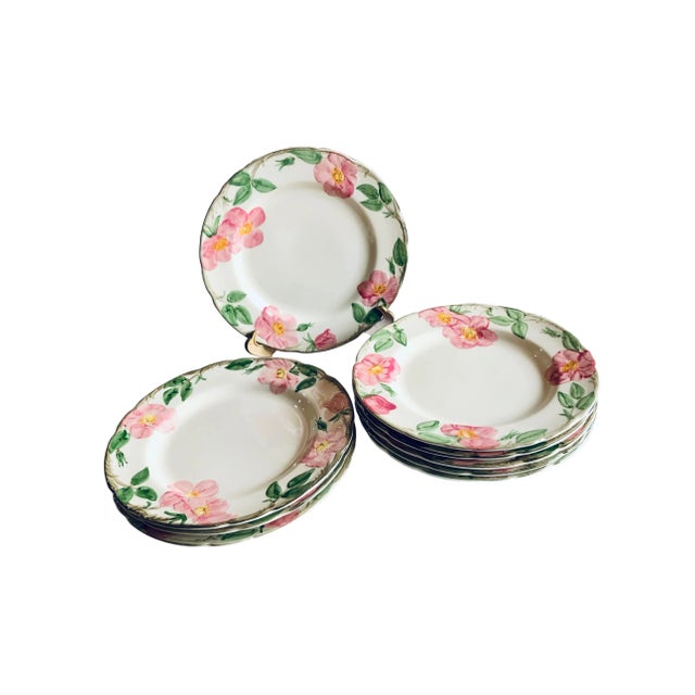 Lovely classic Franciscan China in the Desert Rose pattern. Set of 9 dinner plates, 10.5 inch, from the 1970s are back...