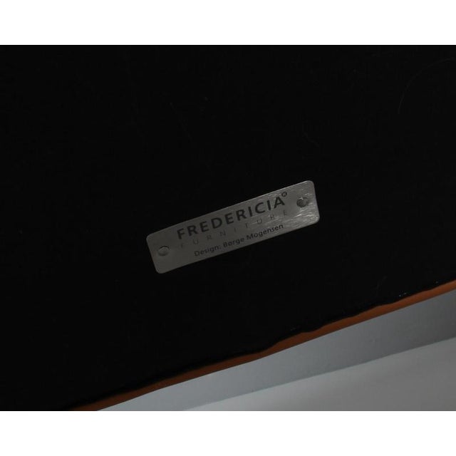 Model 2212 2-Seater Sofa attributed to Børge Mogensen for Fredericia For Sale - Image 6 of 8