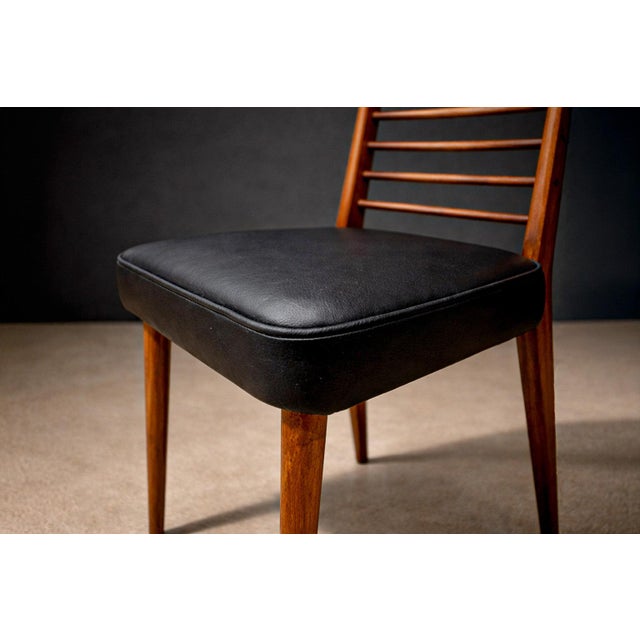Set of 2 Chairs in Hardwood & Leather, Joaquim Tenreiro, 1950s - Lot 337A For Sale In New York - Image 6 of 8
