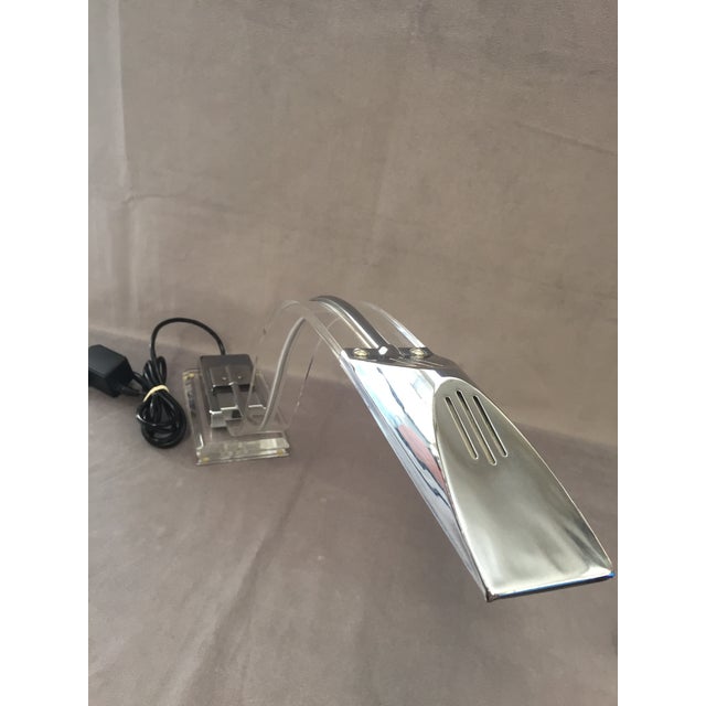 Modernist Italian Cobra Model Desk Lamp in Acrylic Glass and Chrome, 1980s For Sale - Image 9 of 13