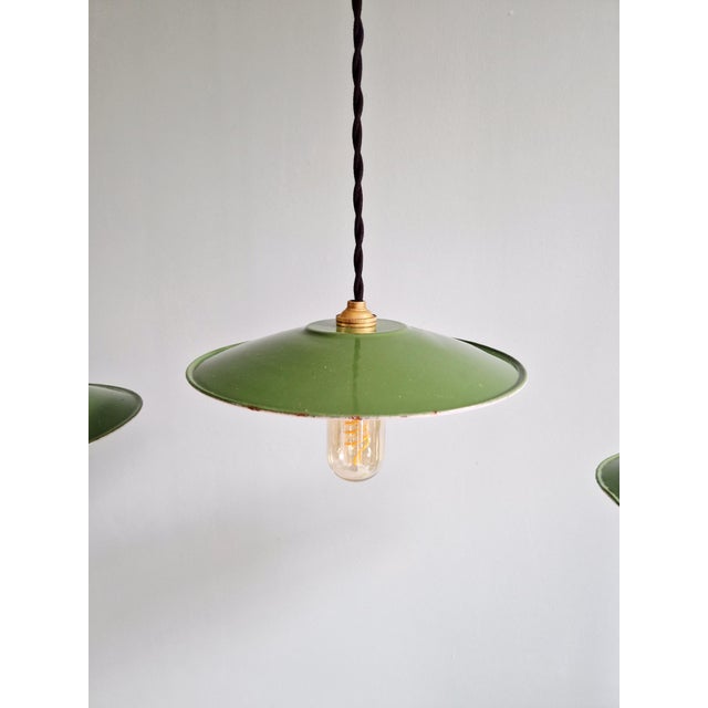 Mid-Century Modern Industrial Pendant Lights in Green Enameled Sheet Metal, 1940s, Set of 3 For Sale - Image 3 of 16